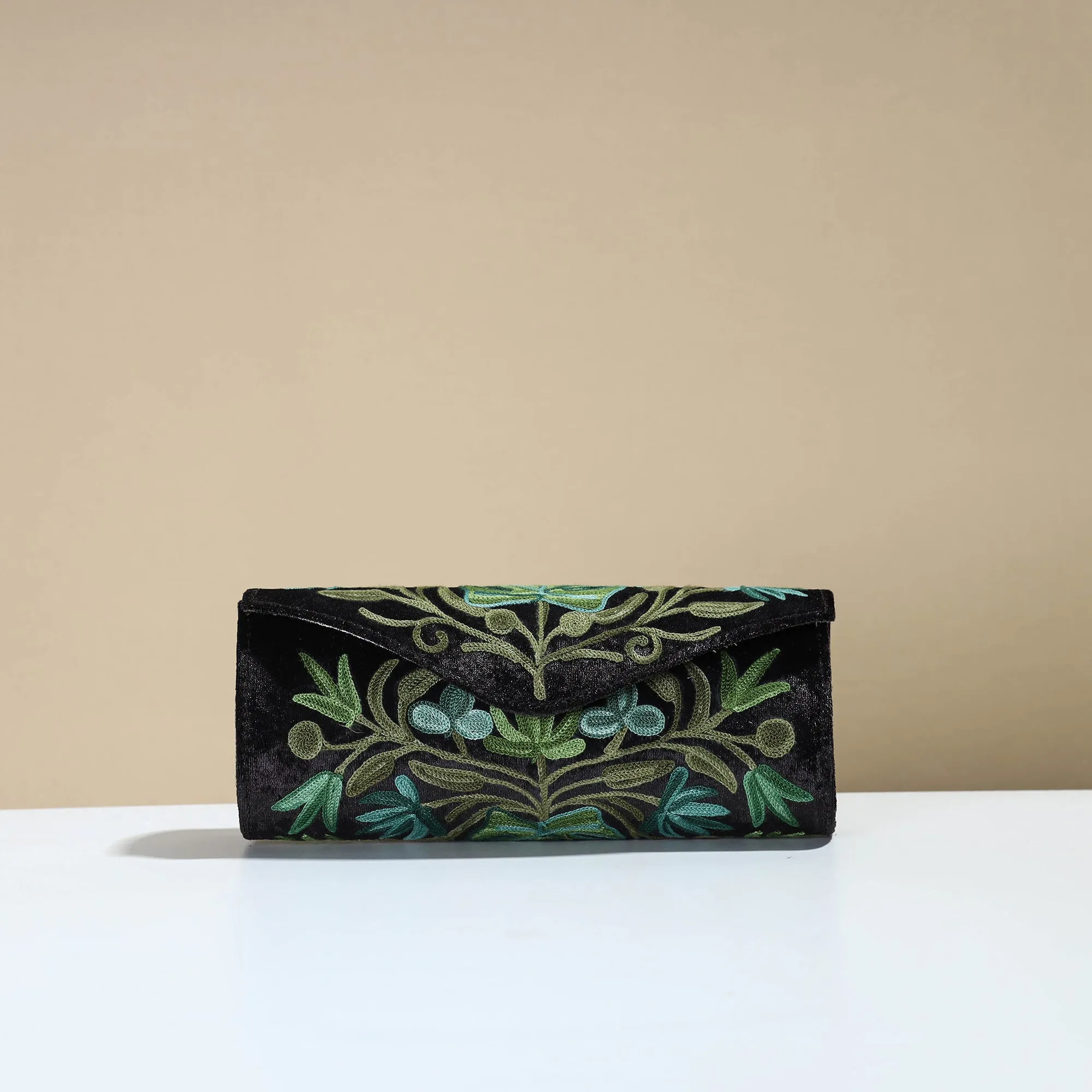 Black - Kashmiri Crewel Hand Embroidery Velvet Clutch 46