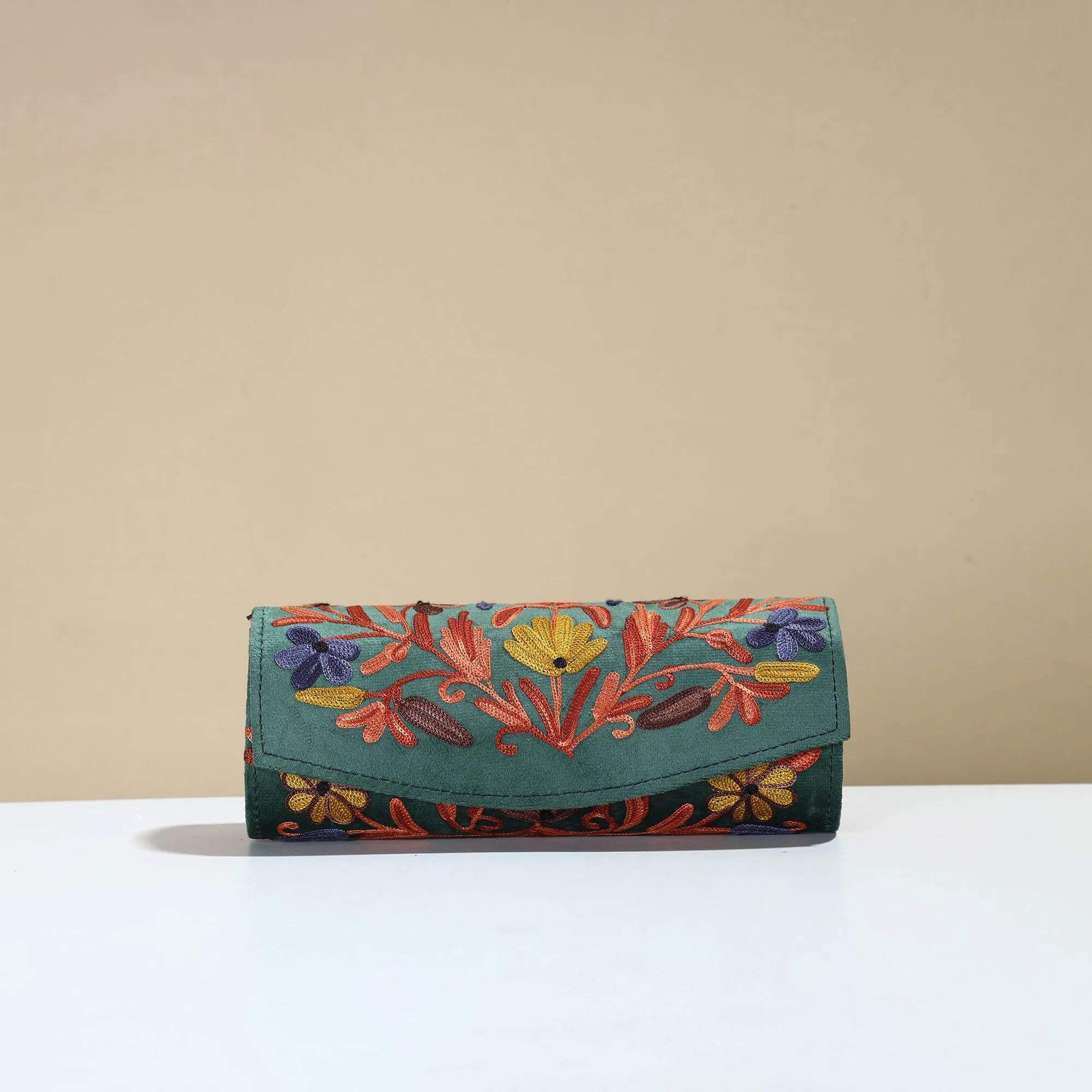 Green - Kashmiri Crewel Hand Embroidery Velvet Clutch 47