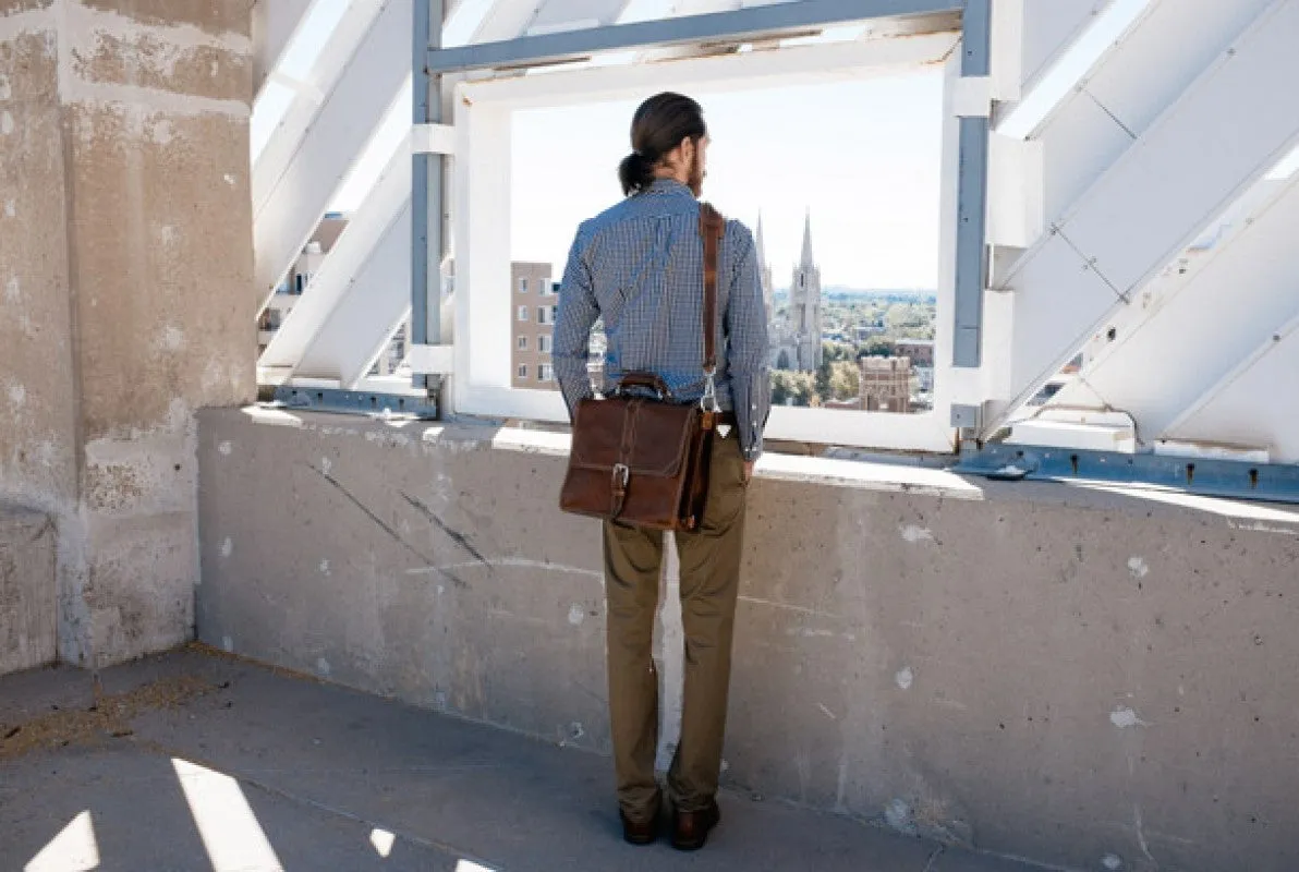 The Cesena Classic Vachetta Leather Briefcase - Terra Tan