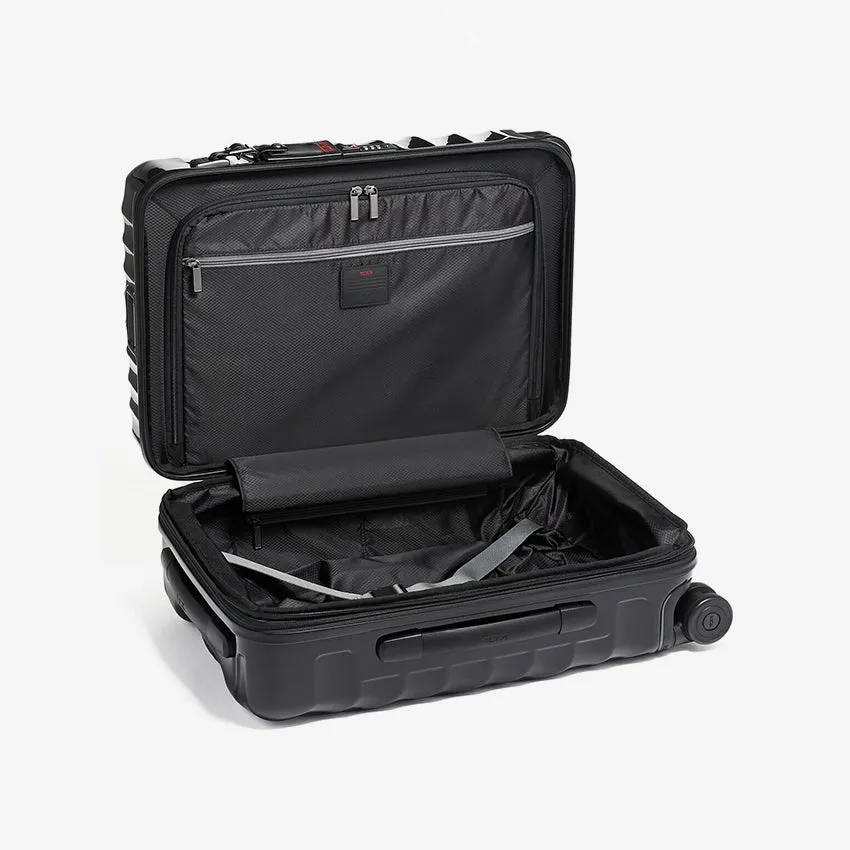 Tumi | 19 Degree International Expandable 4 Wheeled